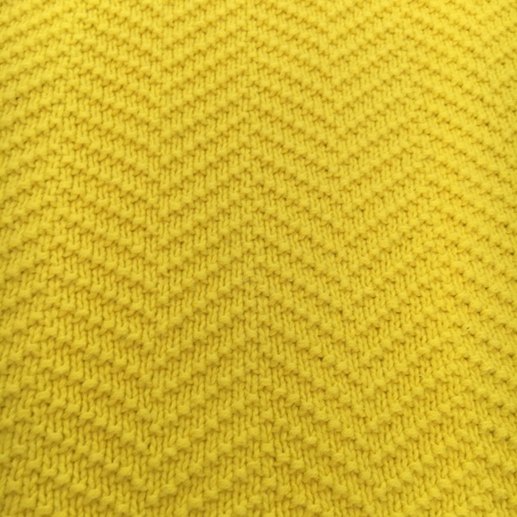 Yellow Old Navy Cotton Sweater - Chevron Stitch - Picture 4 of 4